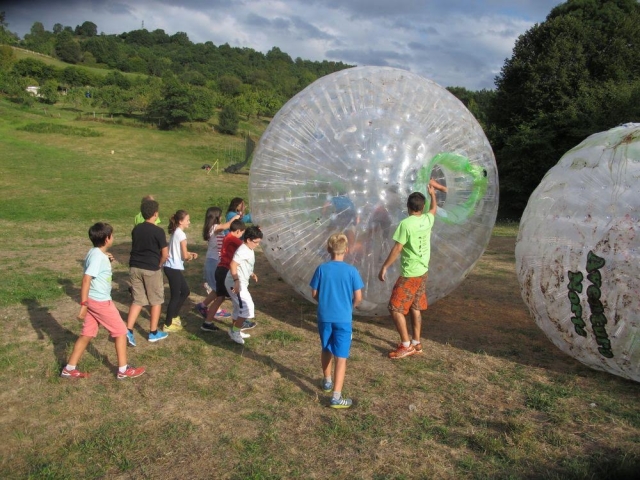  Regarder le bal de zorbing 